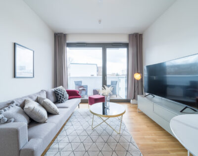 Neue Zwei Zimmer Wohnung mit Balkon in Berlin Mitte