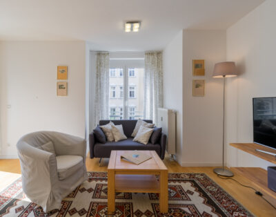 Centrally located 1-bedroom apartment with balcony Tieckstrasse Berlin-Mitte