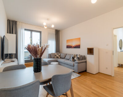 Family apartment 2-bedroom apartment with balcony in Charlottenburg