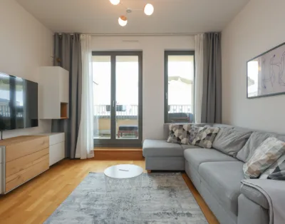 Big 4 Room Family Apartment with Balcony in Berlin West